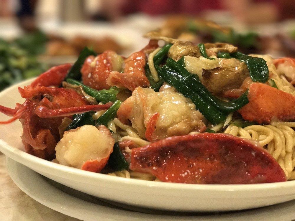Photo of Chefs Wok - Alameda, CA, United States. Lobster Yee mein